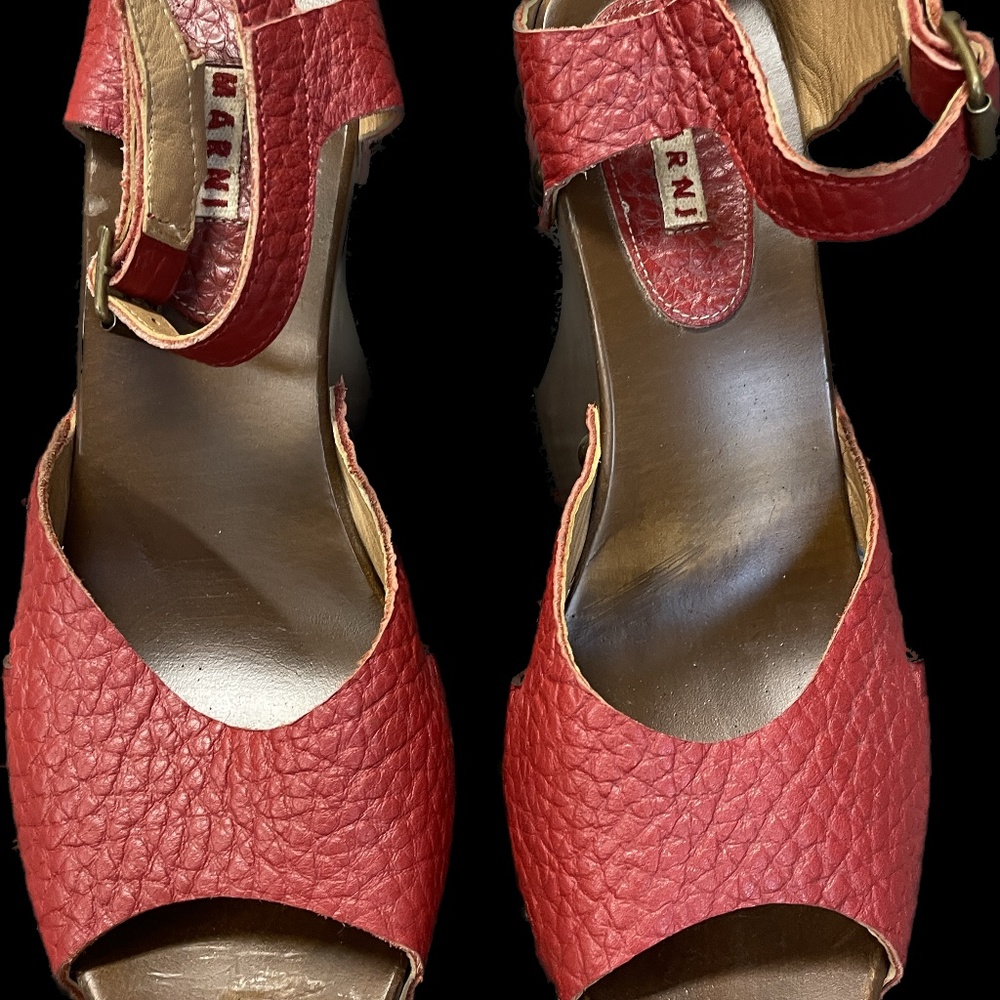 Marni red studded leather and wood sandals, size 41, size 11